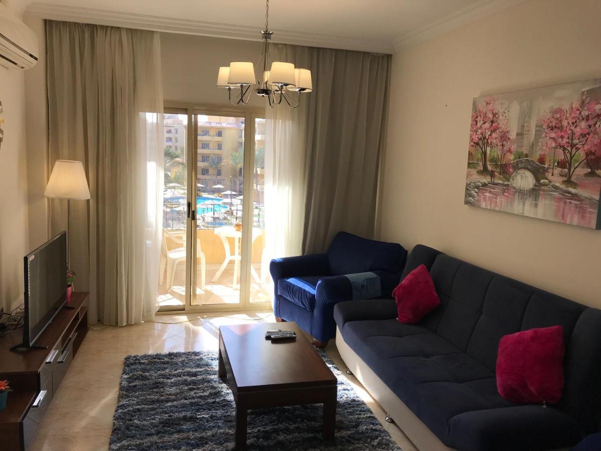 Pool View Apartments At British Resort - Unit 15 Hurghada Room photo
