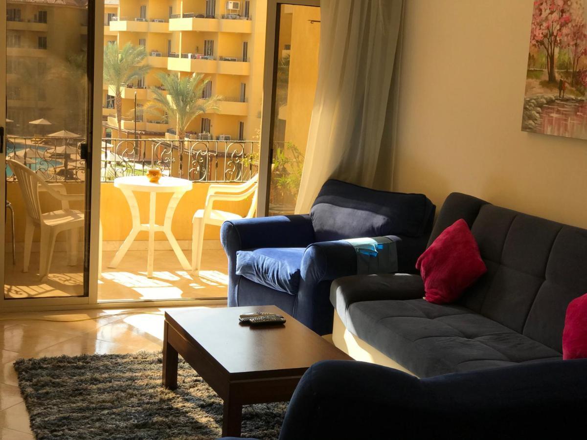 Pool View Apartments At British Resort - Unit 15 Hurghada Room photo